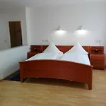 Hotel Restaurant 1000 Hotel 3*