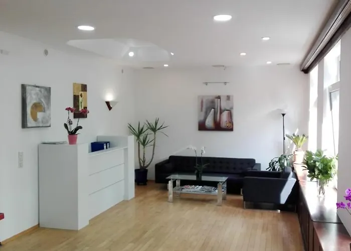 Restaurant 1000 فندق كولونيا