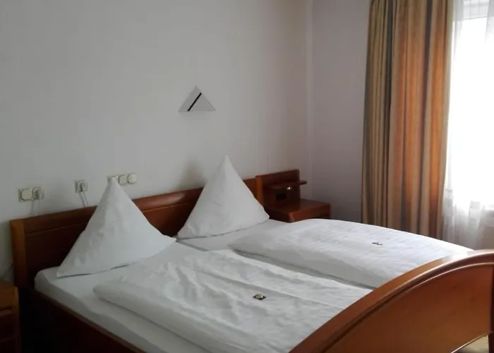 Ξενοδοχείο Restaurant 1000 3*