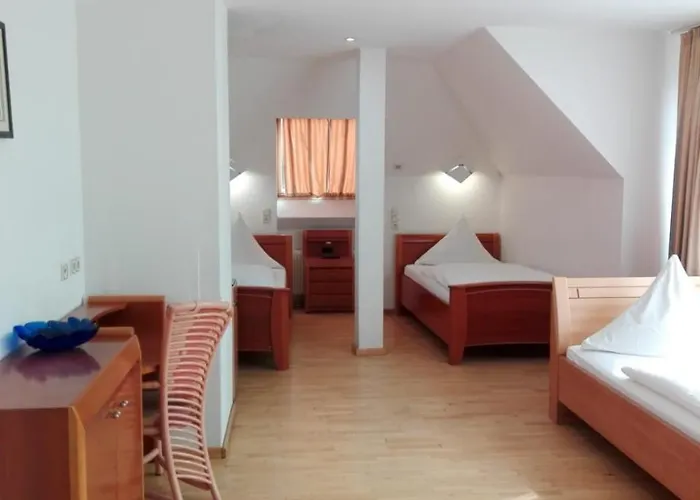 Restaurant 1000 3* Κολωνία