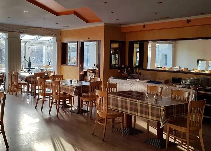 Restaurant 1000 Ξενοδοχείο 3*